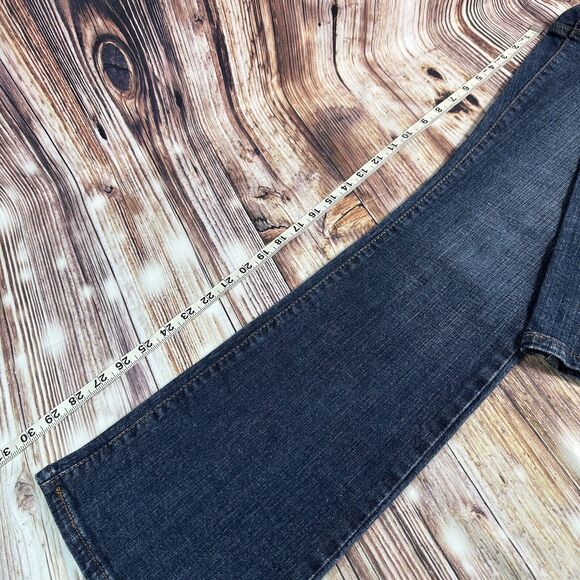 Levi's 515 Boot Cut Womens Size 10 Blue Mid Rise Jeans Denim Pants 30x30.5 - Picture 7 of 11